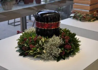 Sargschmuck14