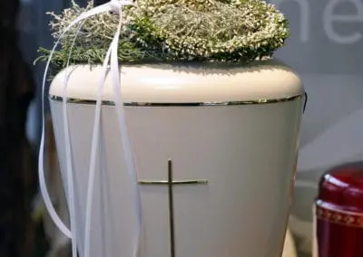 Sargschmuck27